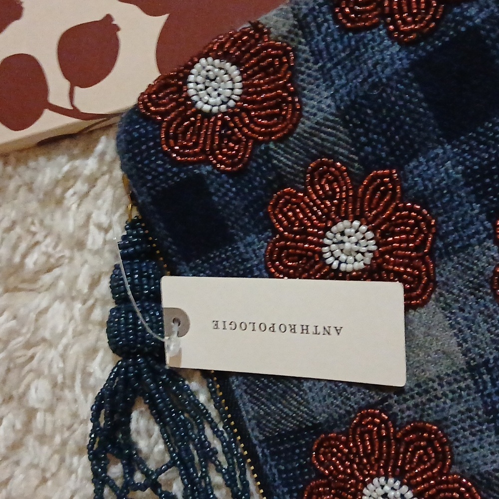 NWT ANTHROPOLOGIE BEADED BAG /NOTE BOOK - Picture 13 of 15